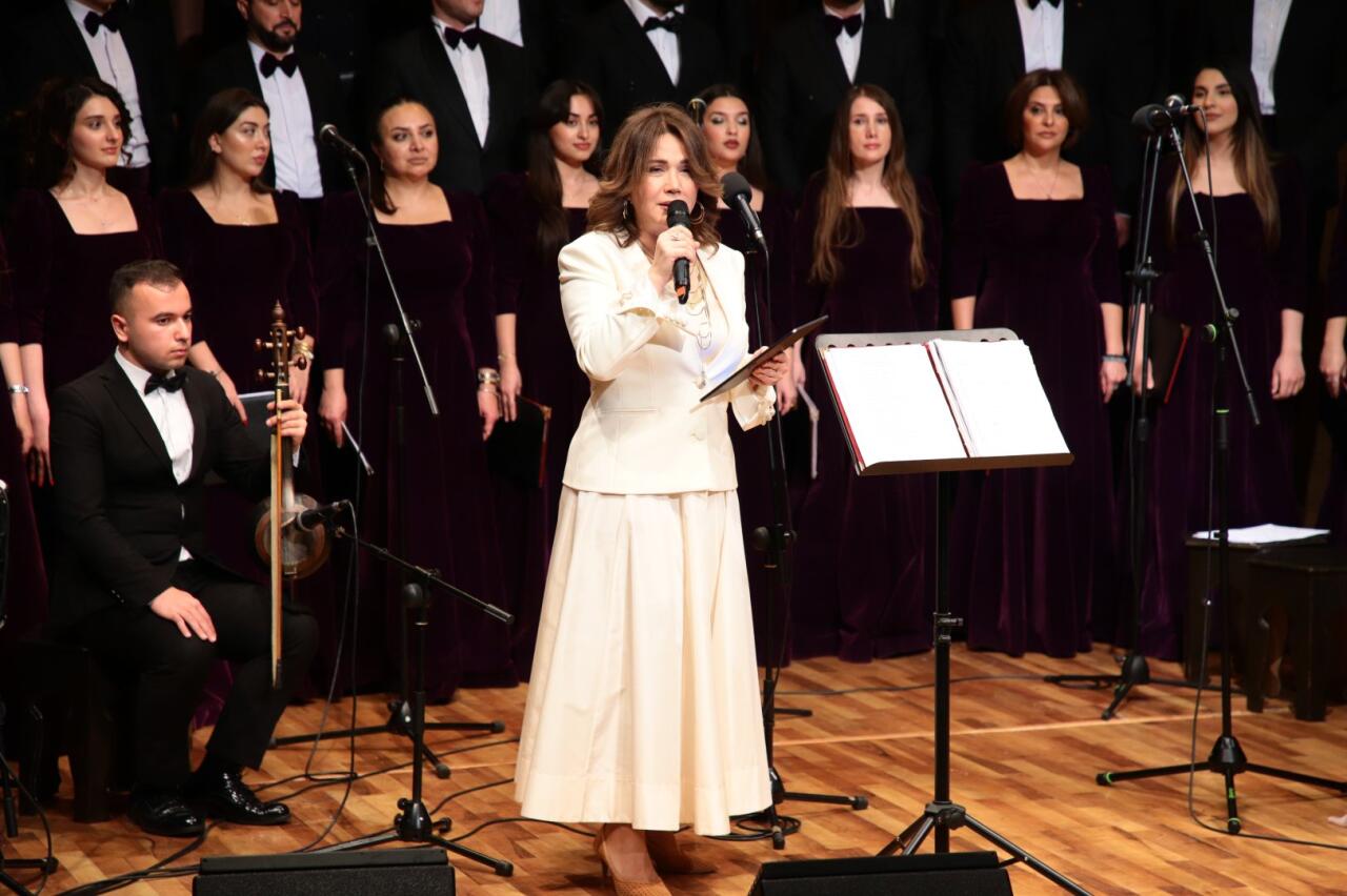 Представлена литературно-музыкальная программа к 100-летию Бахтияра Вахабзаде