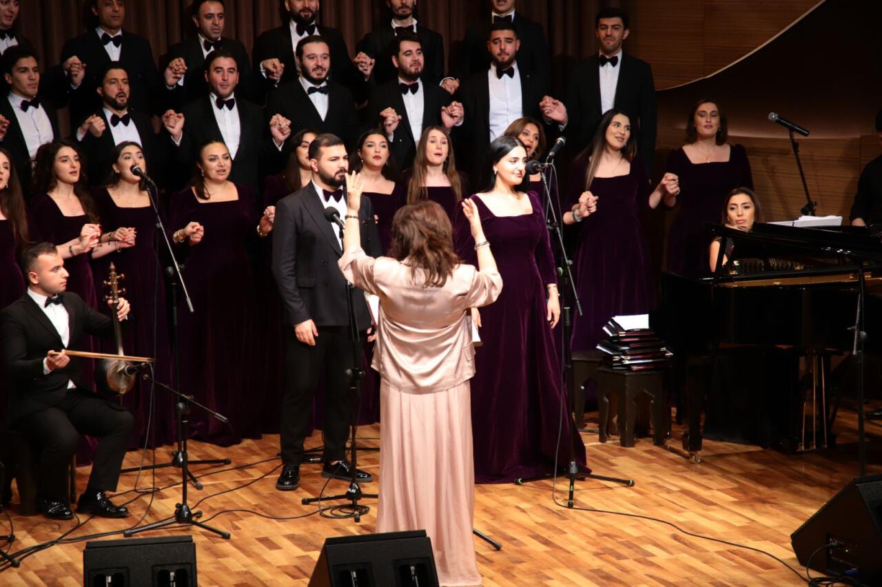 Представлена литературно-музыкальная программа к 100-летию Бахтияра Вахабзаде