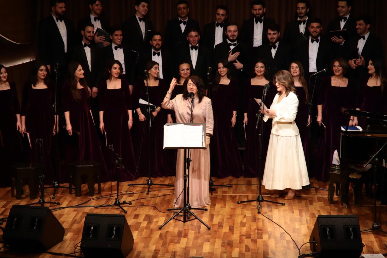 Представлена литературно-музыкальная программа к 100-летию Бахтияра Вахабзаде