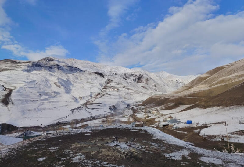 В Хыналыге и Грызе выпал снег