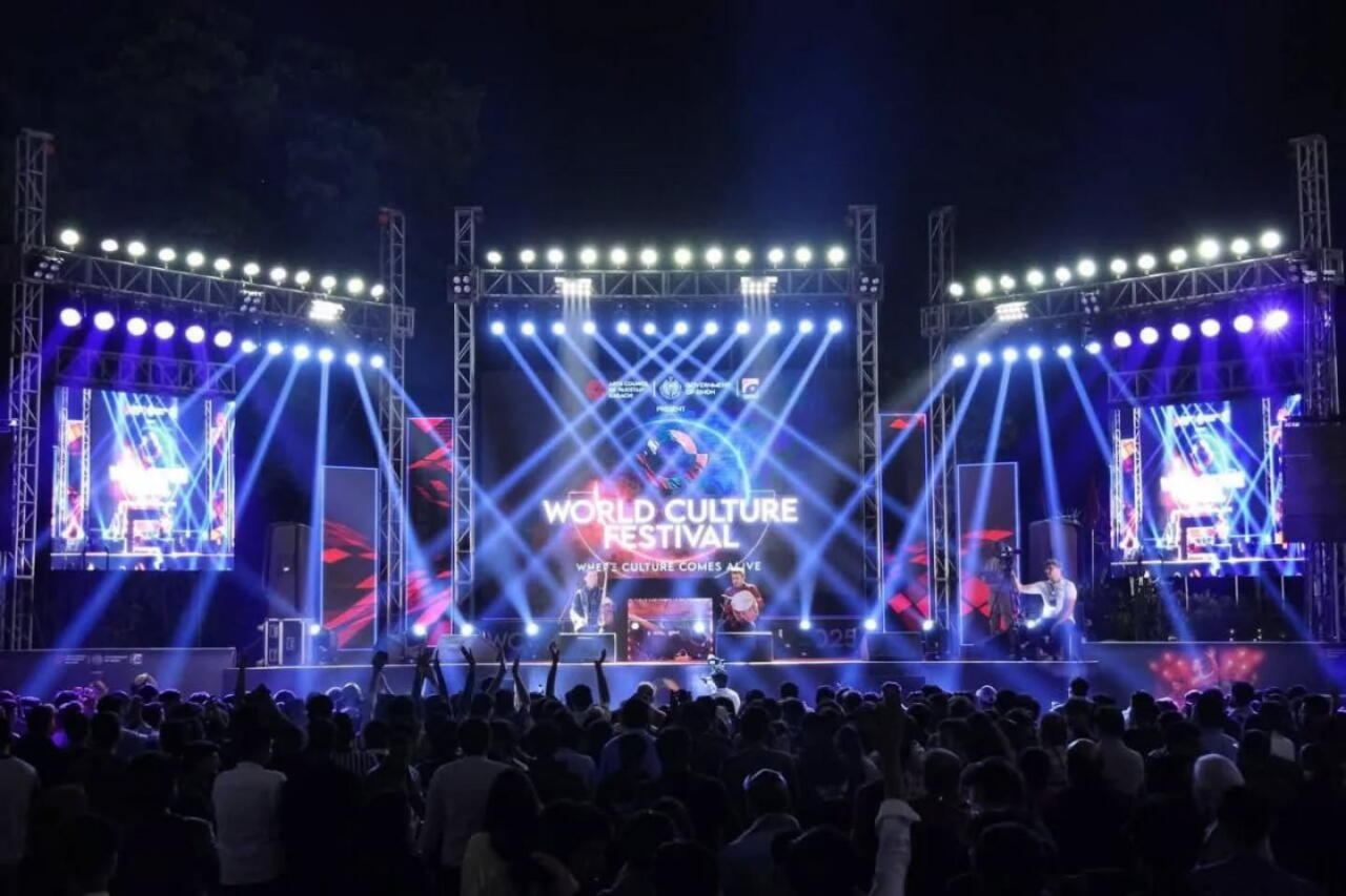 Азербайджанские артисты были встречены в Карачи с большой любовью и интересом