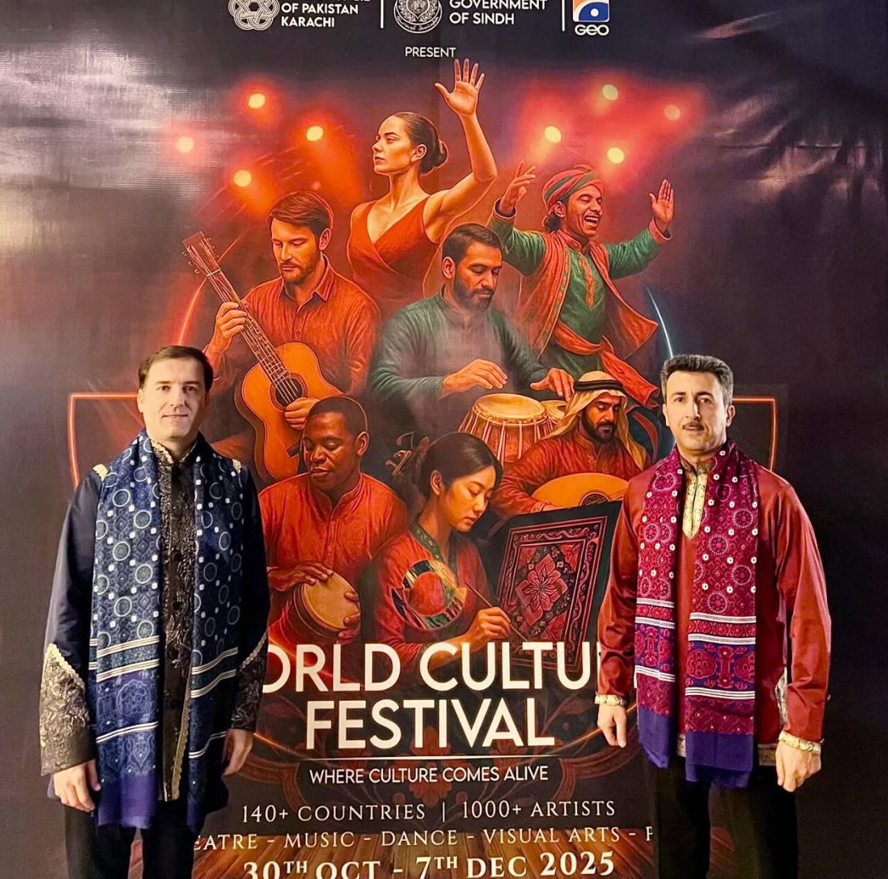 Азербайджанские артисты были встречены в Карачи с большой любовью и интересом