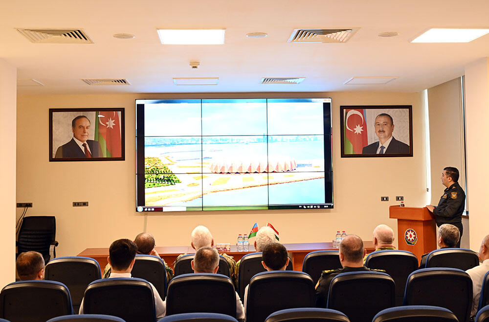 Азербайджан и Венгрия обсудили сотрудничество в сфере военной медицины