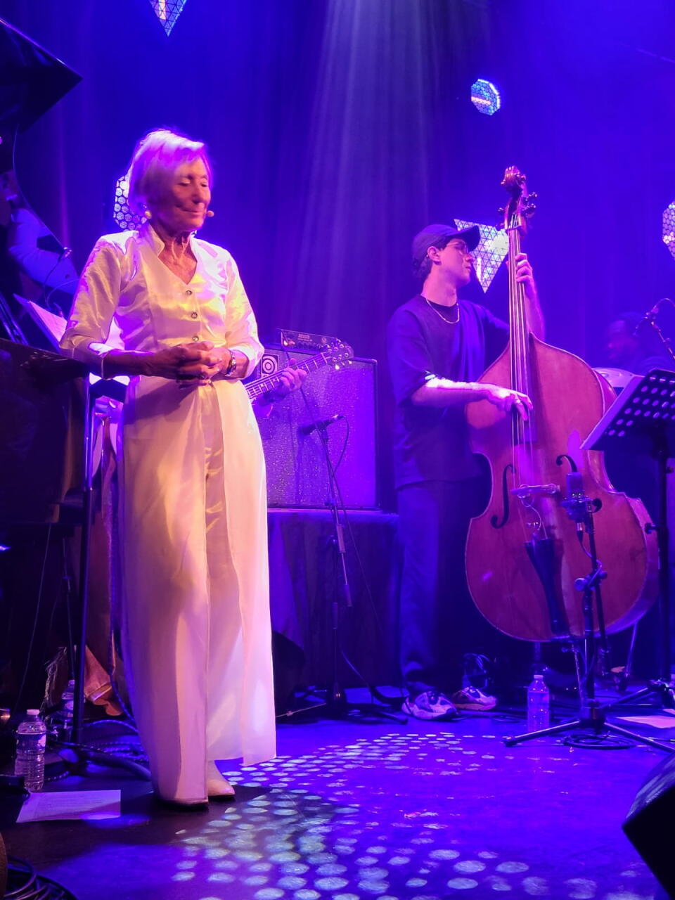 Шаин Новрасли с большим успехом выступил в Париже