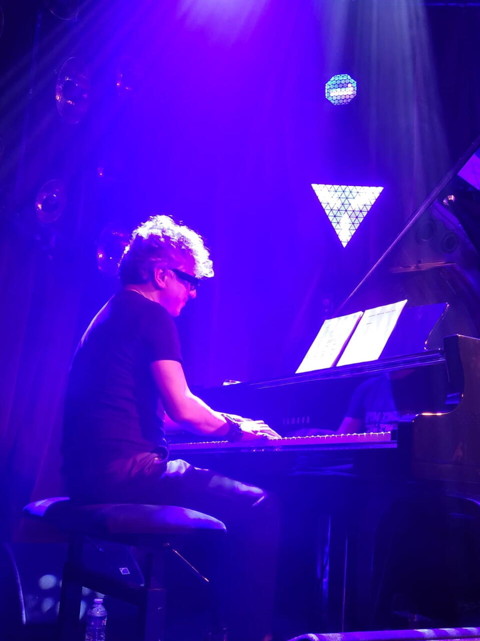 Шаин Новрасли с большим успехом выступил в Париже