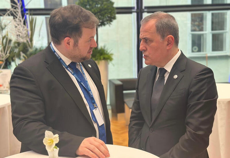 Azərbaycan-Britaniya münasibətlərin strateji tərəfdaşlıq səviyyəsinə yüksəlməsi imkanlarını müzakirə edib