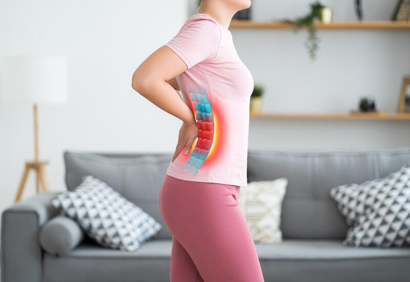 Названы простые способы снять боль в спине