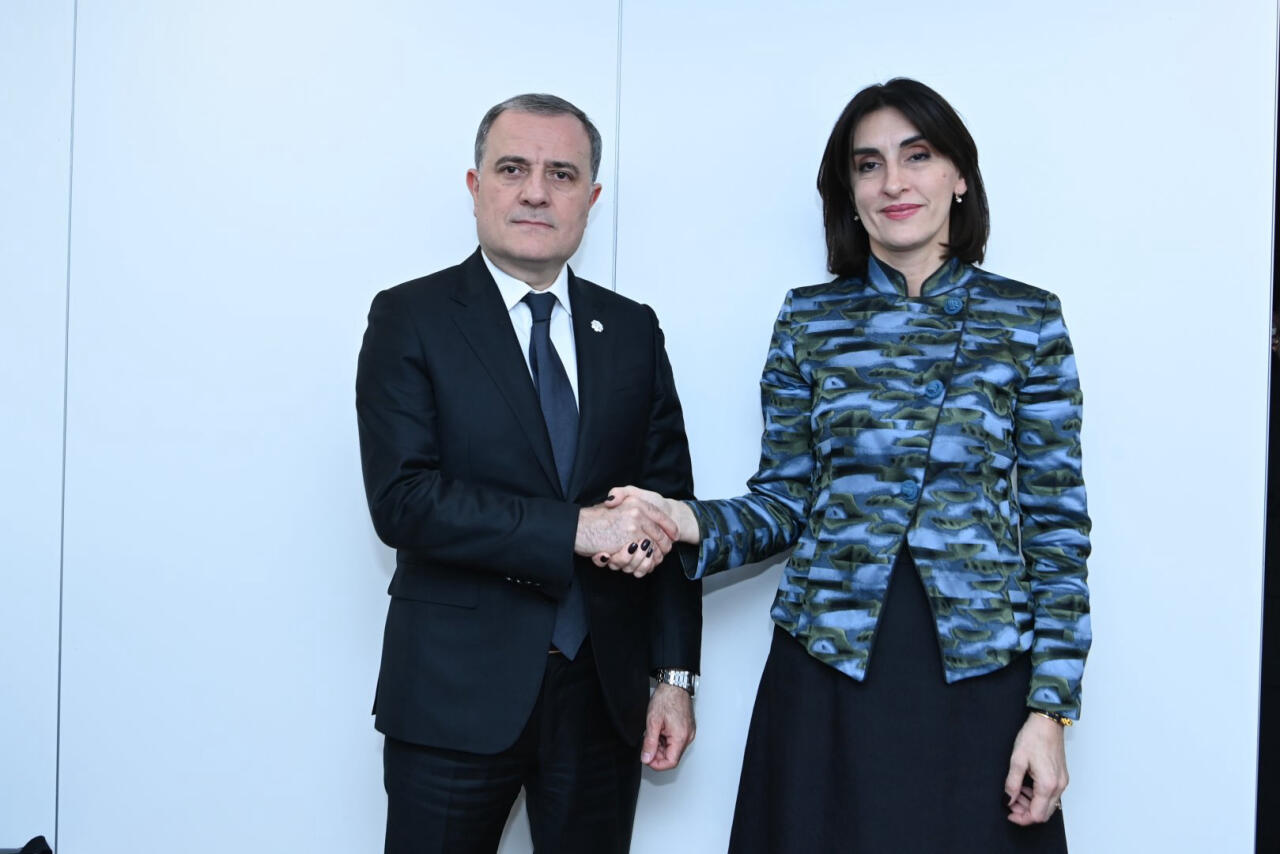 Джейхун Байрамов обсудил с грузинской коллегой новые совместные проекты