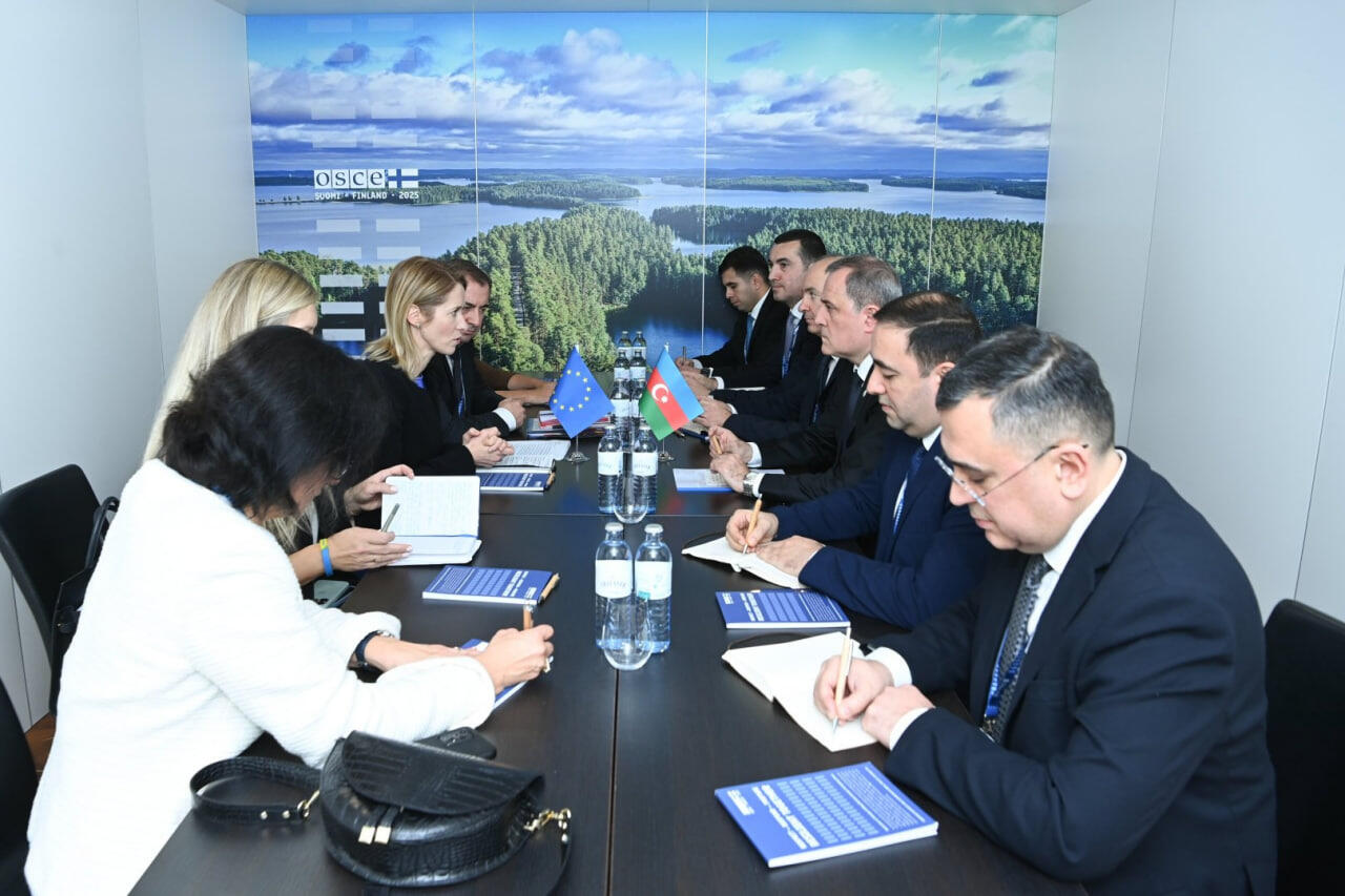 Азербайджан и ЕС обсудили вопросы энергетики, транспорта