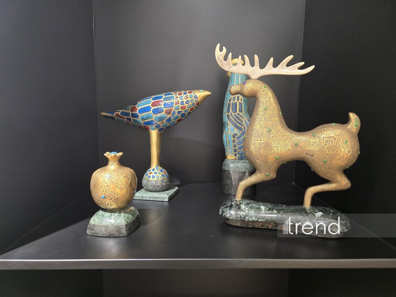 Путешествие по Buta Gallery - первое в Баку пространство клубной галереи национального искусства