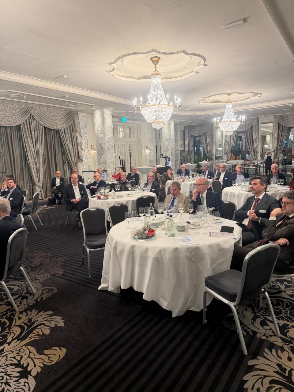 Elçin Əmirbəyov Bern şəhərində görüşlər keçirib