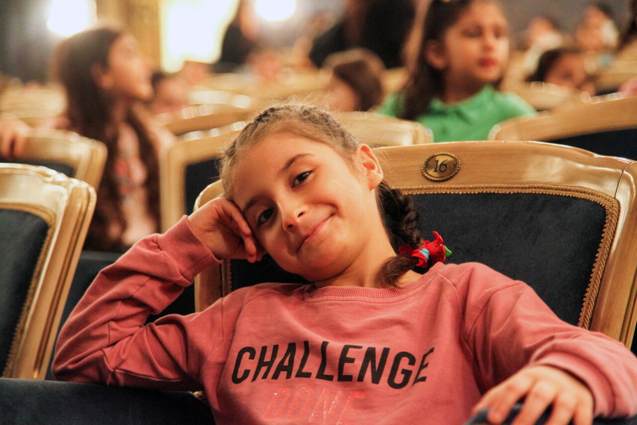 Воспитанники детского дома стали гостями азербайджанского театра