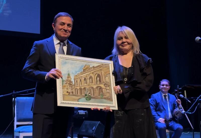 В Гянджинской государственной филармонии торжественно отметили юбилей Мансума Ибрагимова