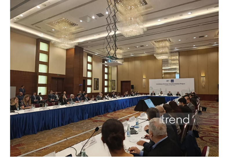 В Баку проходит презентация проекта по декарбонизации железных дорог при поддержке АБР