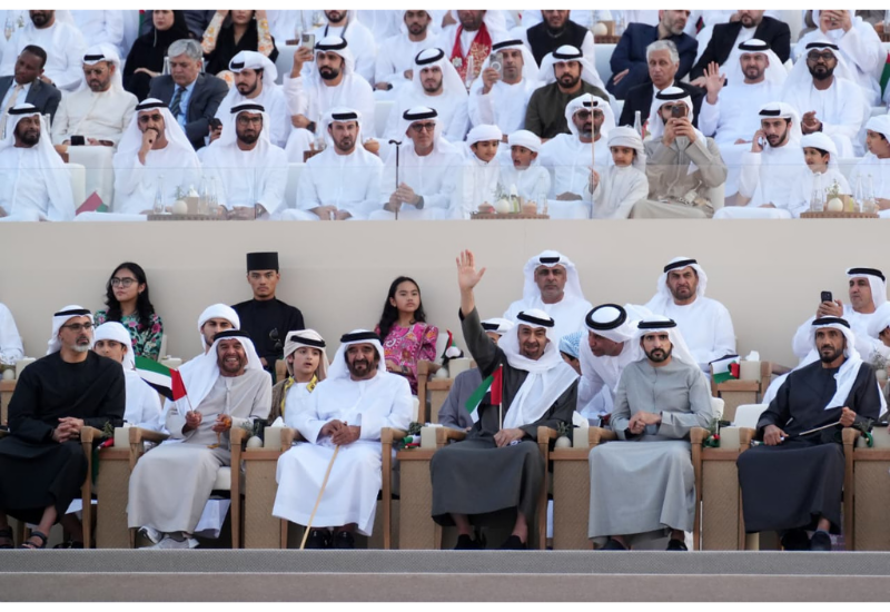 Выступление карабахских скакунов, азербайджанская национальная музыка и танцы поразили публику