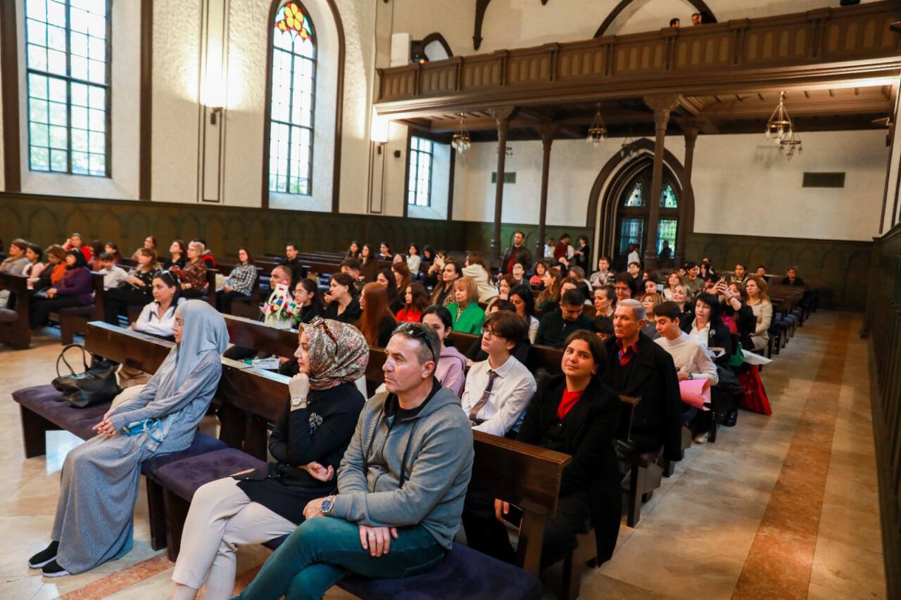 Музыка объединяет поколения: в Баку прошёл цикл абонементных концертов