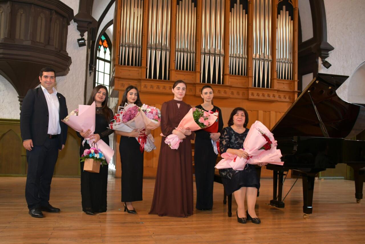 Музыка объединяет поколения: в Баку прошёл цикл абонементных концертов