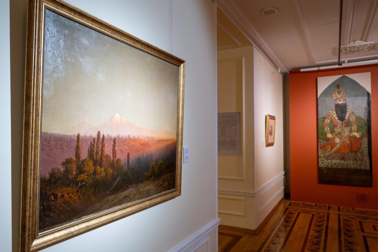 В Баку состоялось торжественное открытие экспозиции "Мирза Гадим Иревани: 200-летняя летопись искусства"