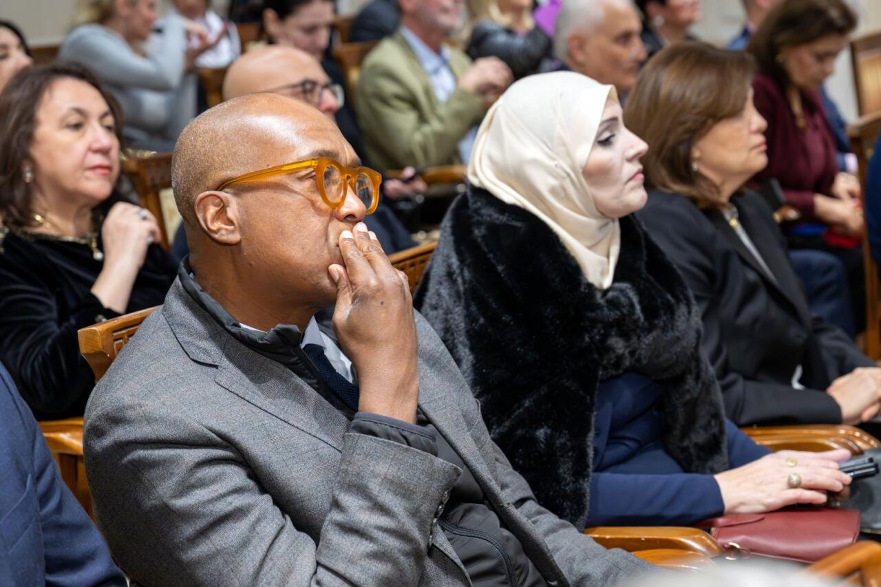 В Баку состоялось торжественное открытие экспозиции "Мирза Гадим Иревани: 200-летняя летопись искусства"