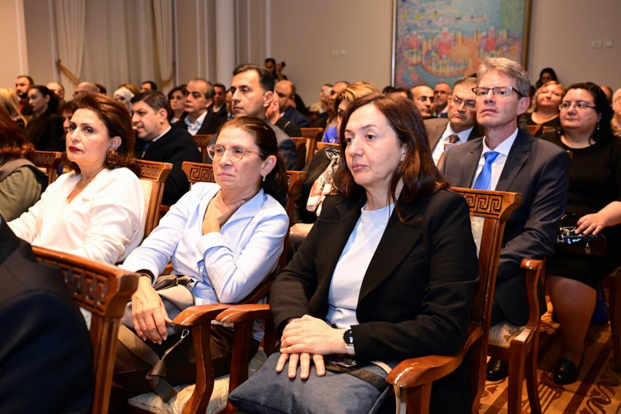 В Баку состоялось торжественное открытие экспозиции "Мирза Гадим Иревани: 200-летняя летопись искусства"