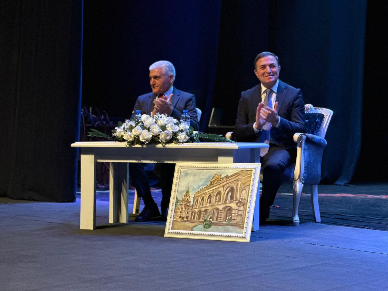 В Гянджинской государственной филармонии торжественно отметили юбилей Мансума Ибрагимова