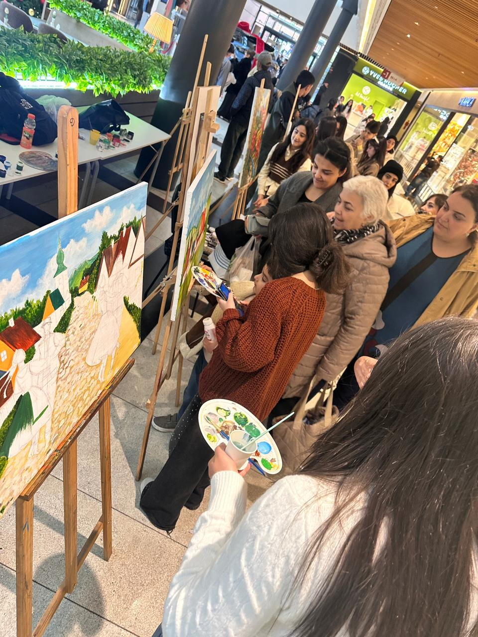 В Гяндже прошла выставка «Польша глазами азербайджанских художников»