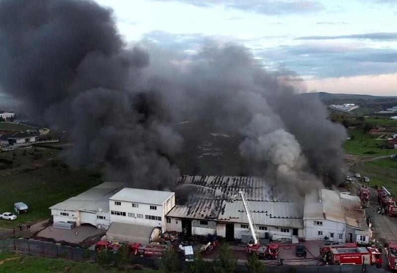 Крупный пожар на фабрике в Турции