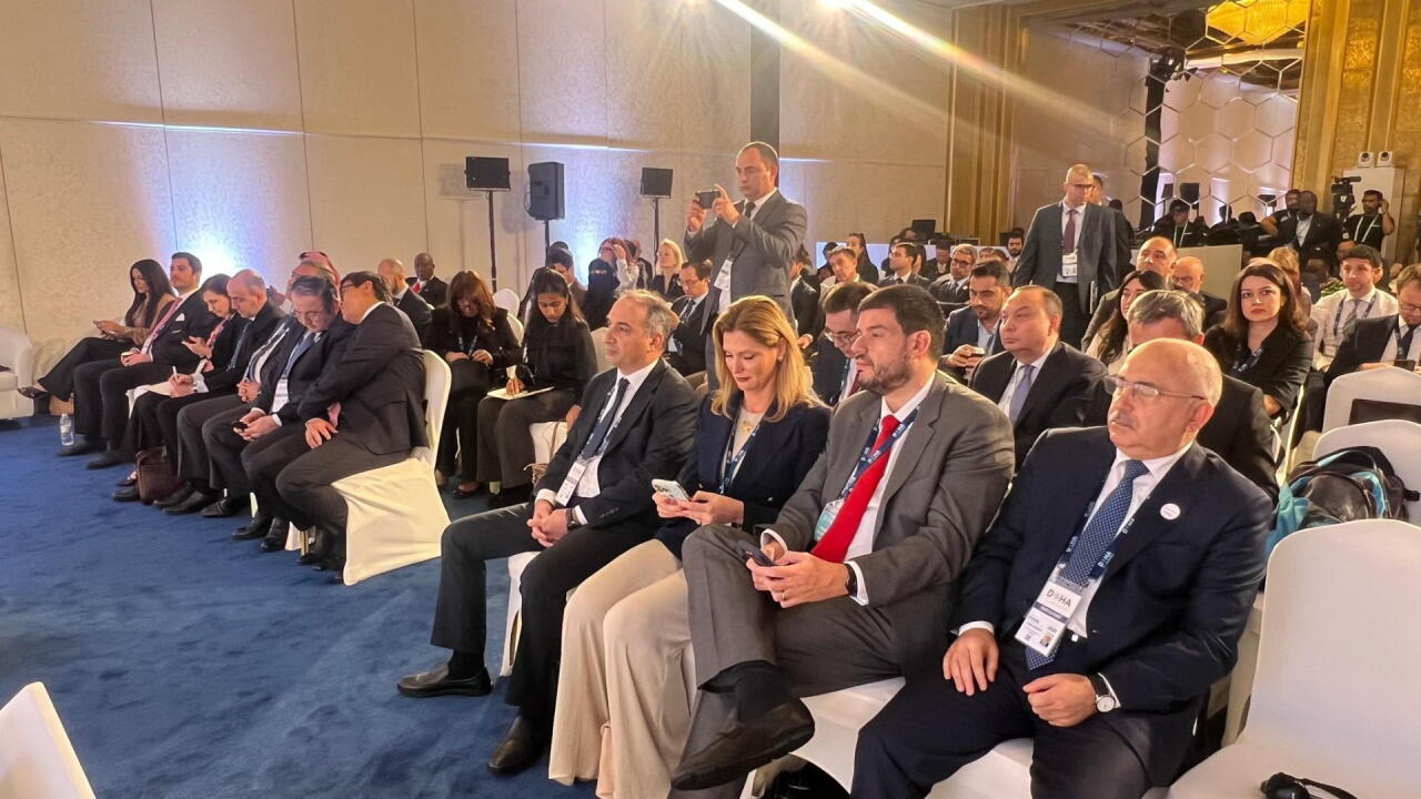 Hikmət Hacıyev və Armen Qriqoryan Qətərdə panel müzakirəsində iştirak ediblər