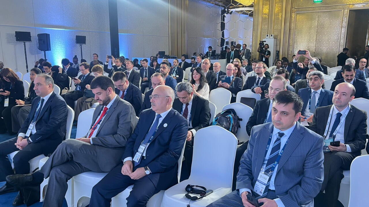 Hikmət Hacıyev və Armen Qriqoryan Qətərdə panel müzakirəsində iştirak ediblər