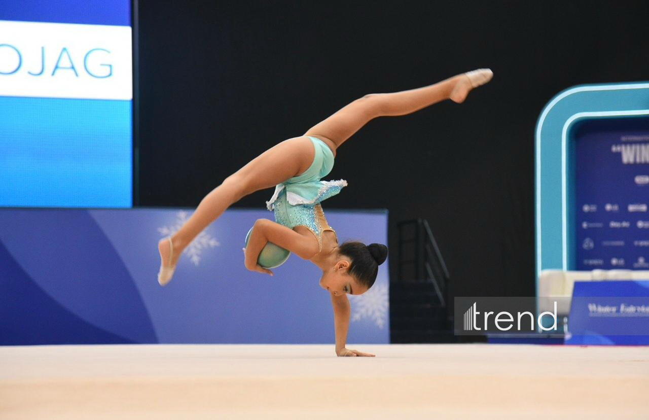 В Баку проходит международный турнир по художественной гимнастике "Winter Fairytale"