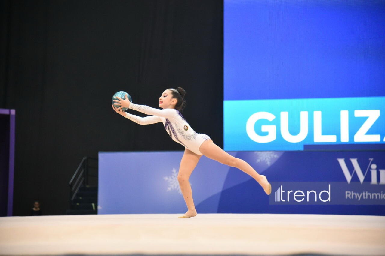 В Баку проходит международный турнир по художественной гимнастике "Winter Fairytale"