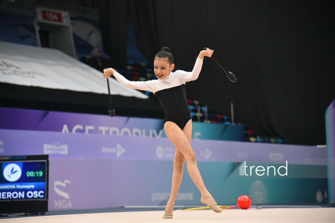 В Баку проходит международный турнир по художественной гимнастике "Winter Fairytale"