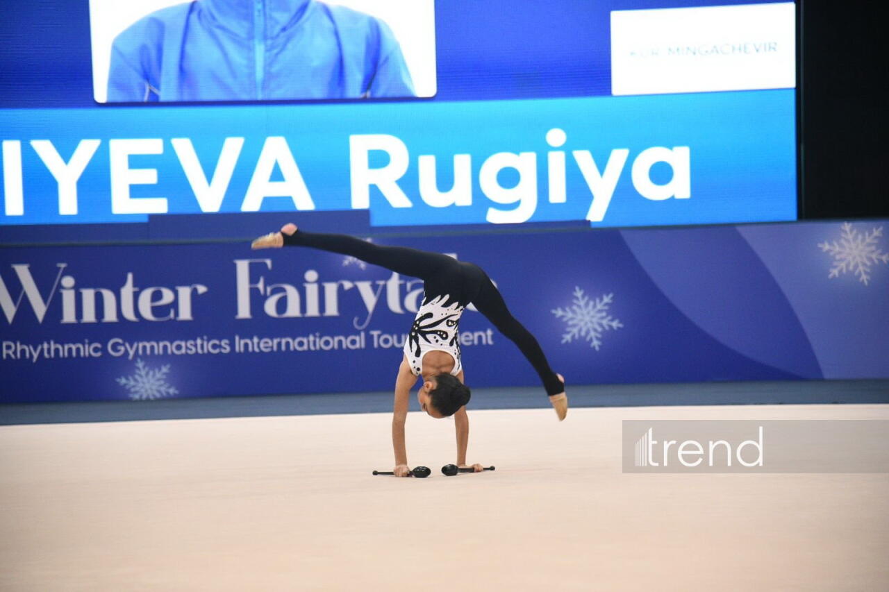 В Баку проходит международный турнир по художественной гимнастике "Winter Fairytale"