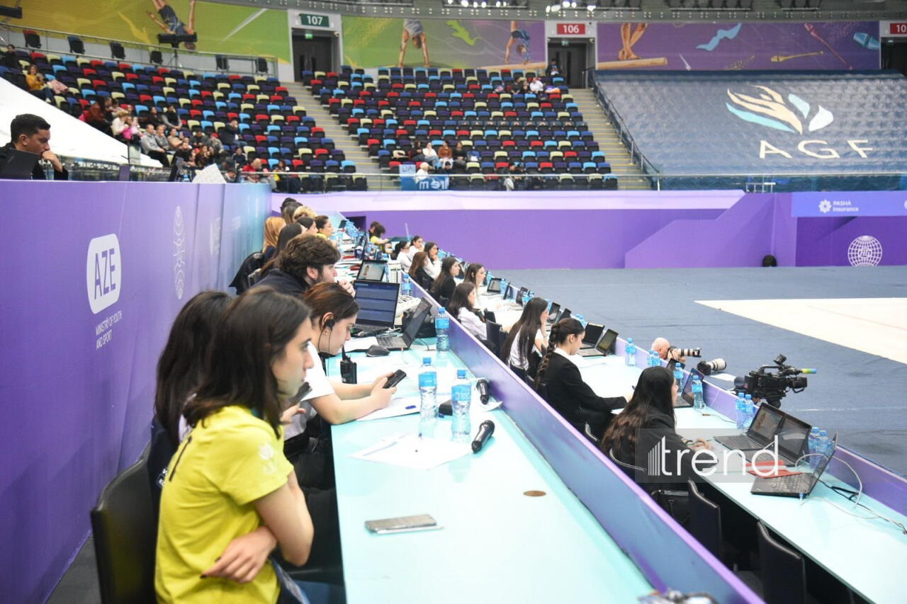 В Баку проходит международный турнир по художественной гимнастике "Winter Fairytale"