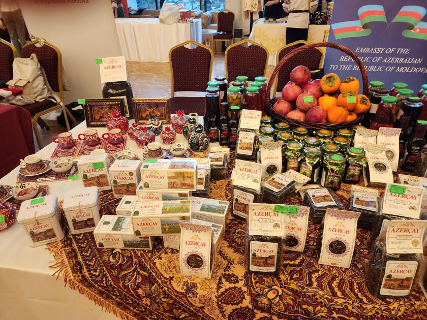 Азербайджан представлен на благотворительной ярмарке в Кишинэу