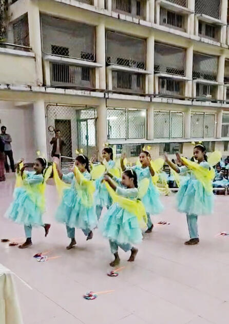 Heydər Əliyev Fondunun vitse-prezidenti Leyla Əliyeva və Bakı Media Mərkəzinin rəhbəri Arzu Əliyeva Dəkkədə uşaq evini ziyarət ediblər