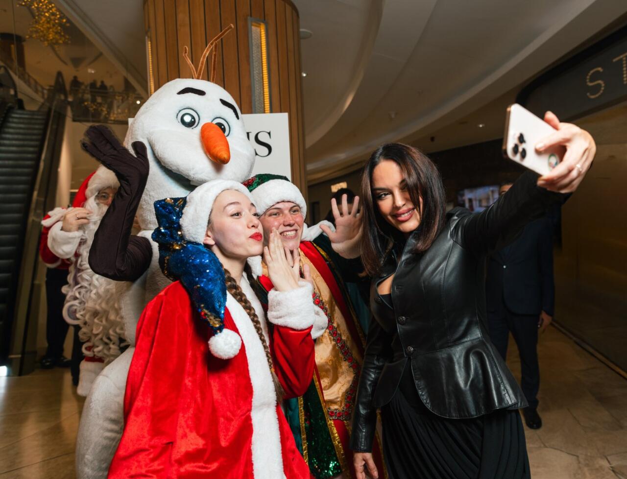 Состоялось официальное открытие выставки "Winter in Azerbaijan" от Издательского дома NARGIS