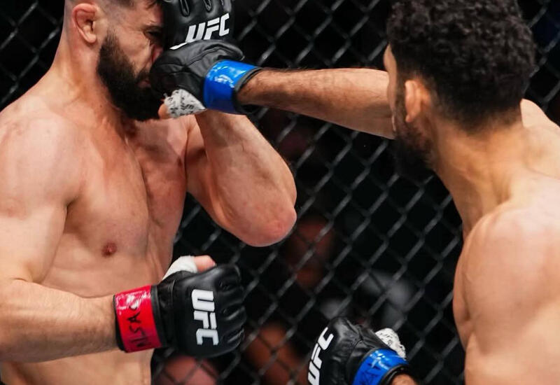 Фарес Зиам нокаутировал Назима Садыхова на последней секунде раунда