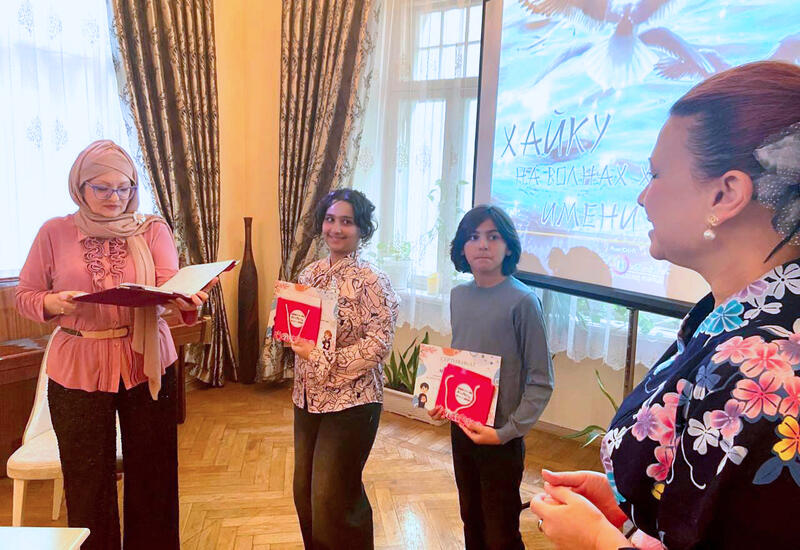 В Баку наградили победителей конкурса "Хайку на волнах Хазара"