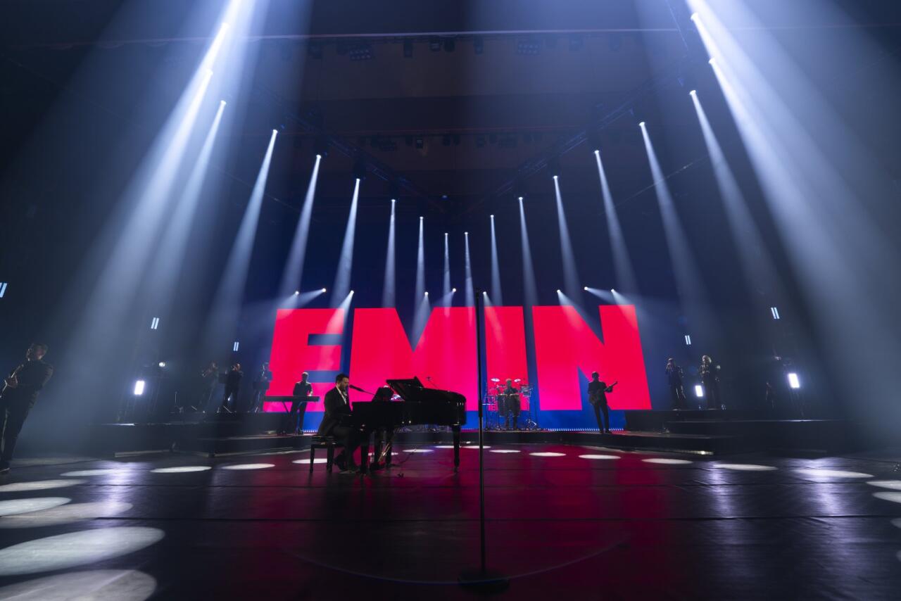 EMIN подарил Баку теплый декабрьский вечер