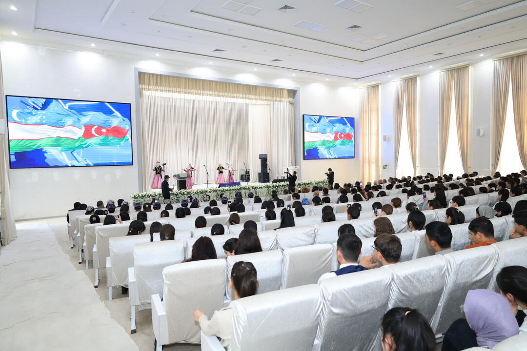 В Узбекистане в рамках “Дней азербайджанского искусства и литературы” состоялась яркая концертная программа