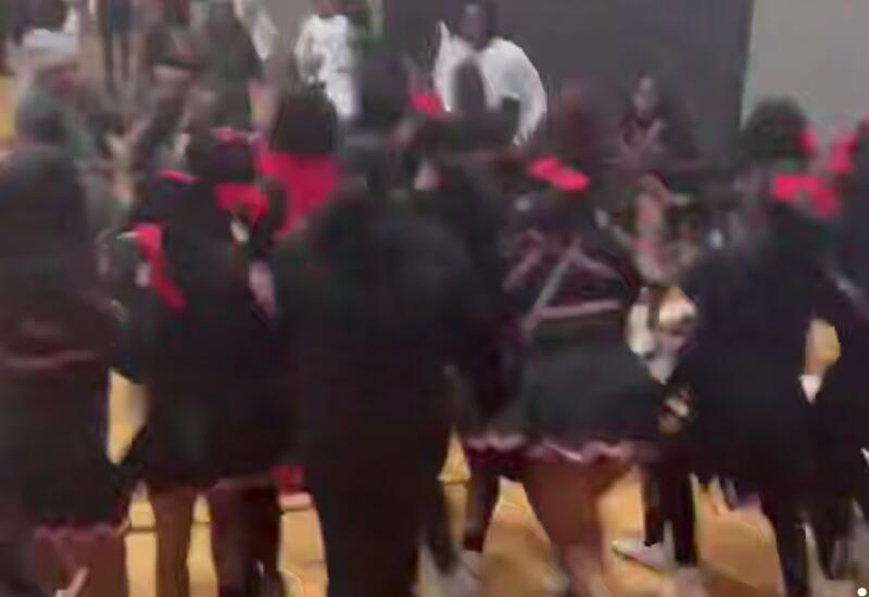 Массовая драка в школе в США