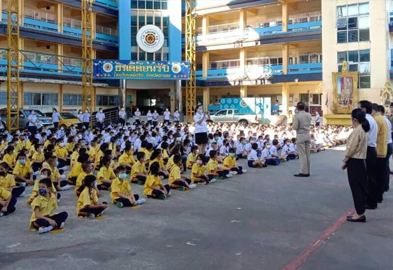 В Камбодже закрыли сотни школ на границе с Таиландом