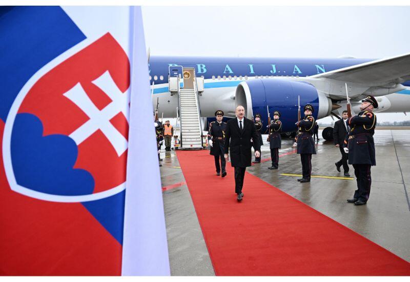 Президент Ильхам Алиев прибыл с официальным визитом в Словакию