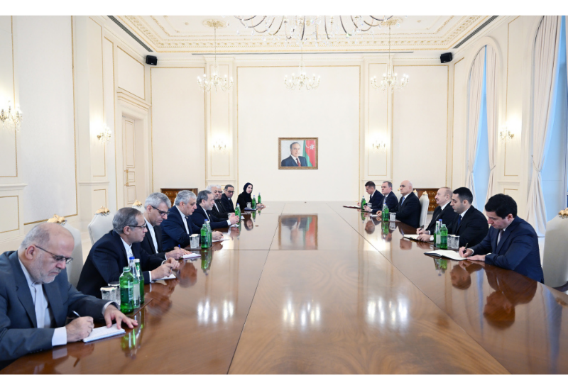 Президент Ильхам Алиев принял делегацию во главе с министром иностранных дел Ирана