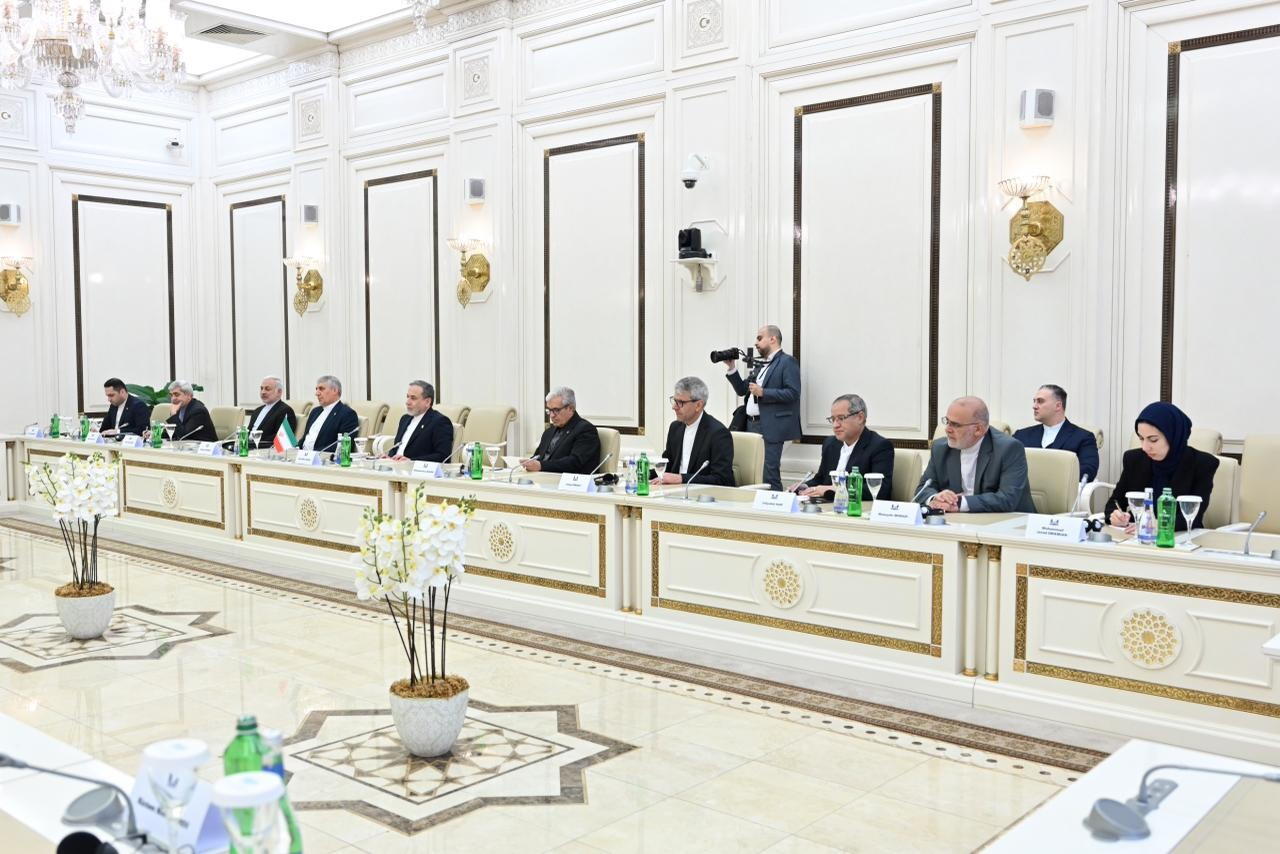 Milli Məclisin sədri İran XİN rəhbəri ilə parlamentlərarası əməkdaşlığı müzakirə edib