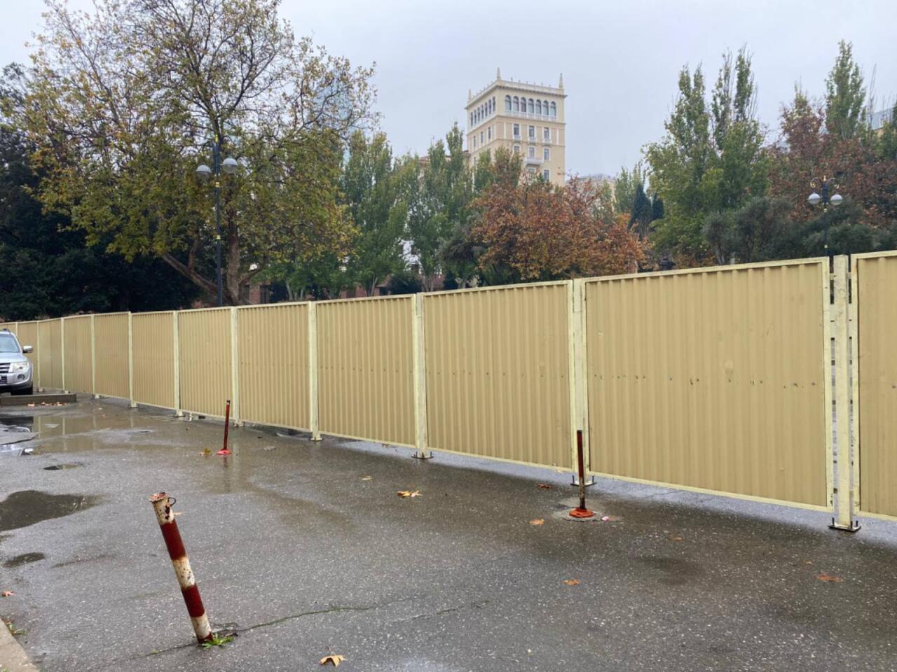 В Сабаильском районе Баку ограничен доступ к крупной парковке