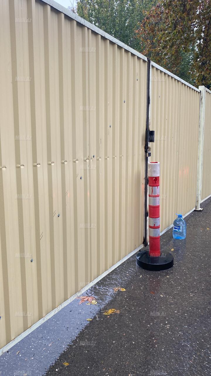 В Сабаильском районе Баку ограничен доступ к крупной парковке