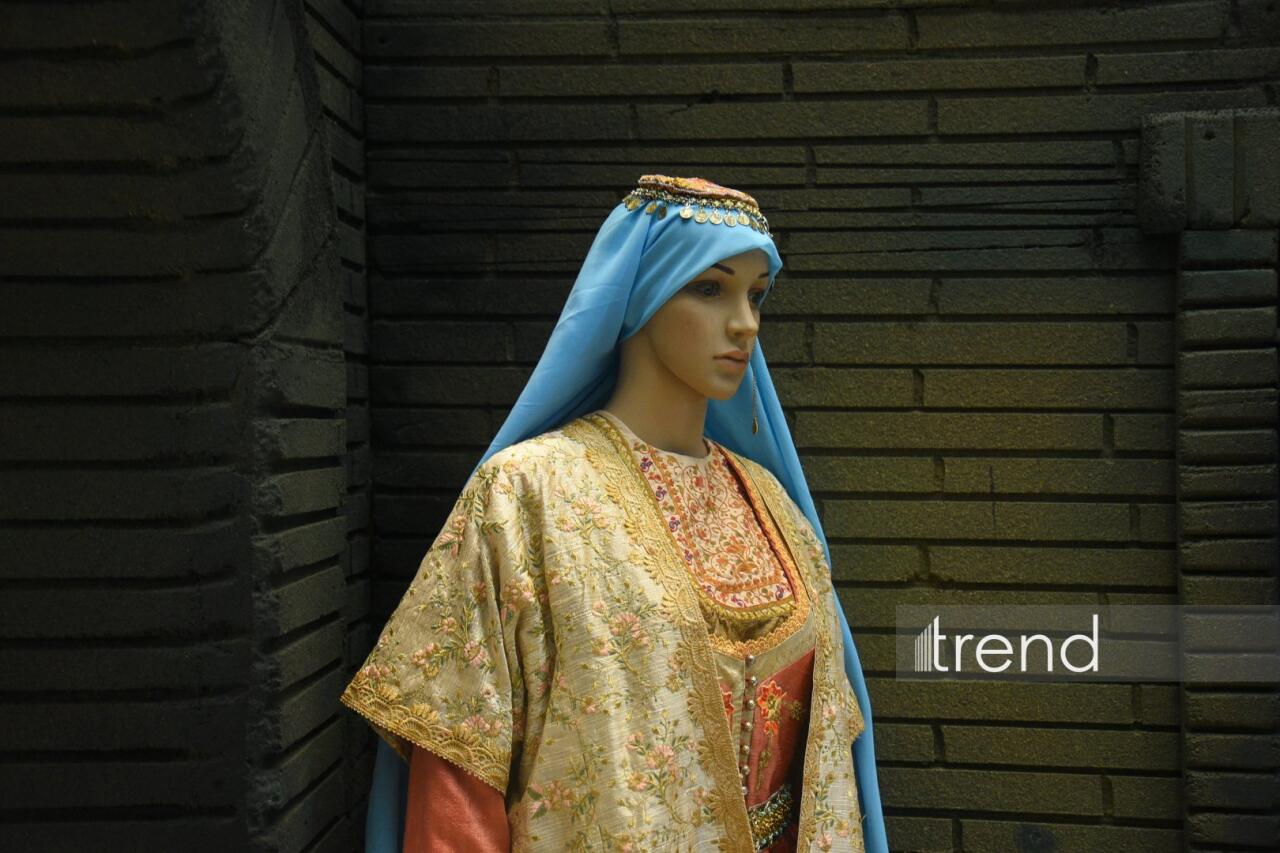 Креативные павильоны и красочные экспозиции на открытии "Культурного фестиваля ОИС: Бакинская Творческая неделя – 2025"