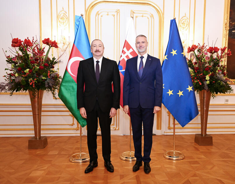 Состоялись встречи Президента Ильхама Алиева с председателем Национального совета Словакии в формате один на один и расширенном составе